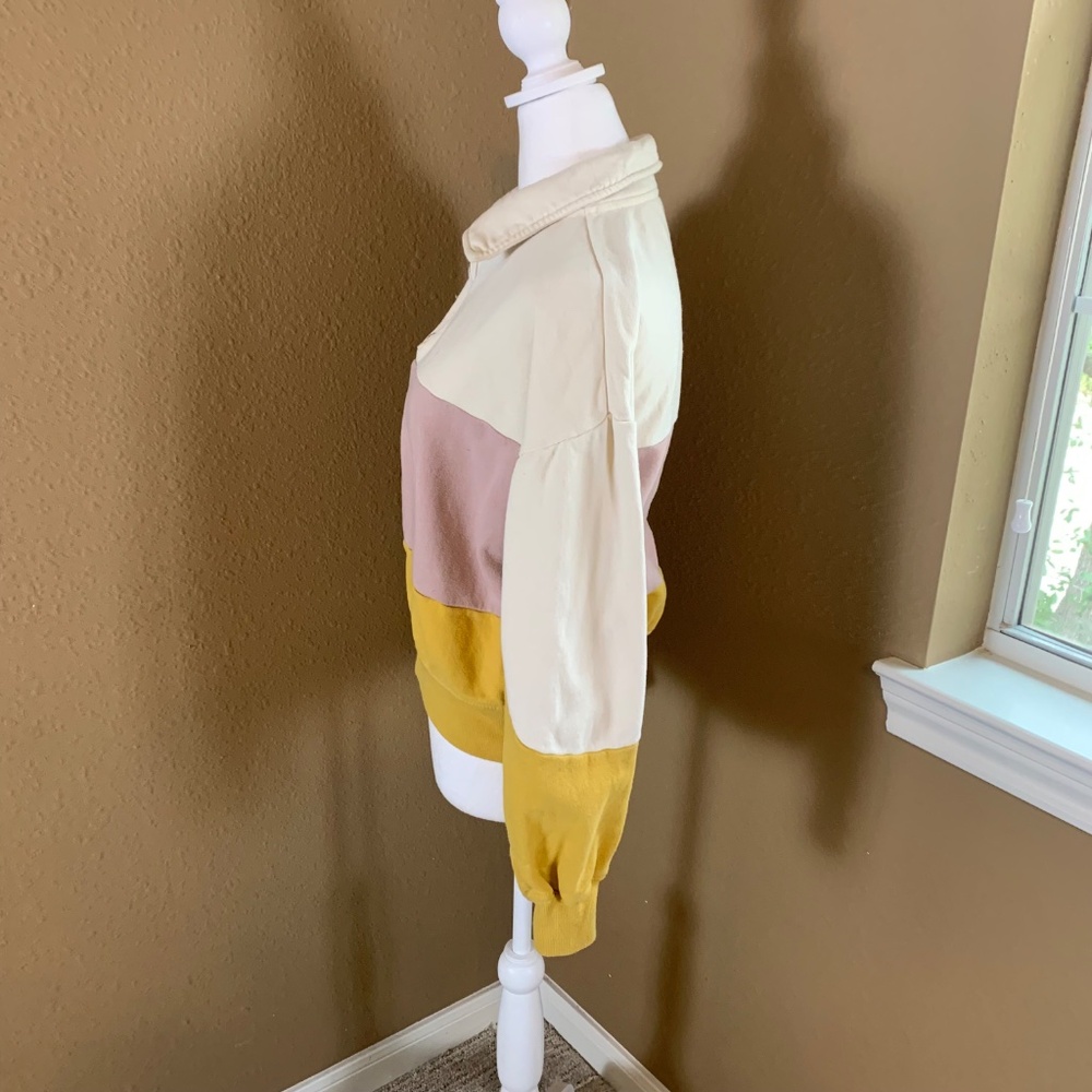 Universal Thread Small Quarter Zip Collared Color… - image 3